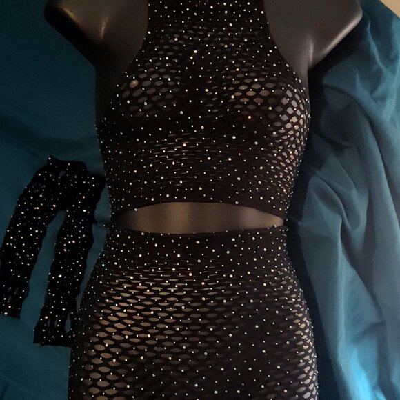 4 piece Fishnet skirt top & gloves set NEW - Picture 2 of 15